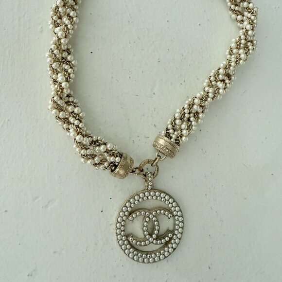 Chanel CC pendant pearl chocker - Picture 3 of 9